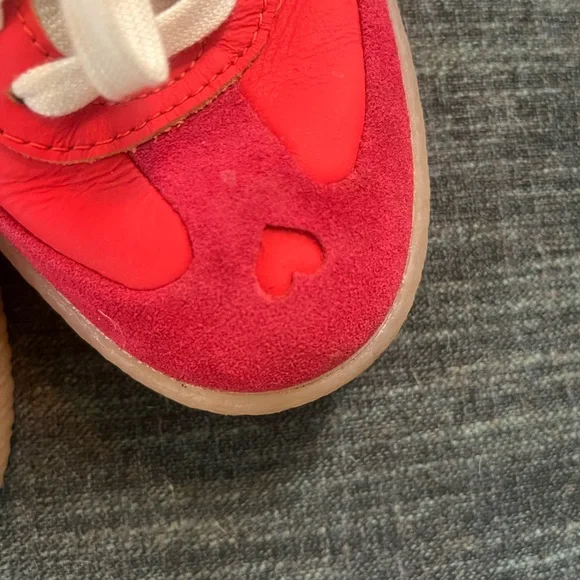 Adidas Valentines “Sambae” Women’s 6.5 - Picture 3 of 11